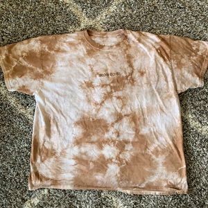 brown and white tie dye t shirt